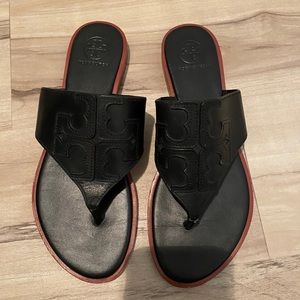 Tory Burch Black Sandal (size7)
